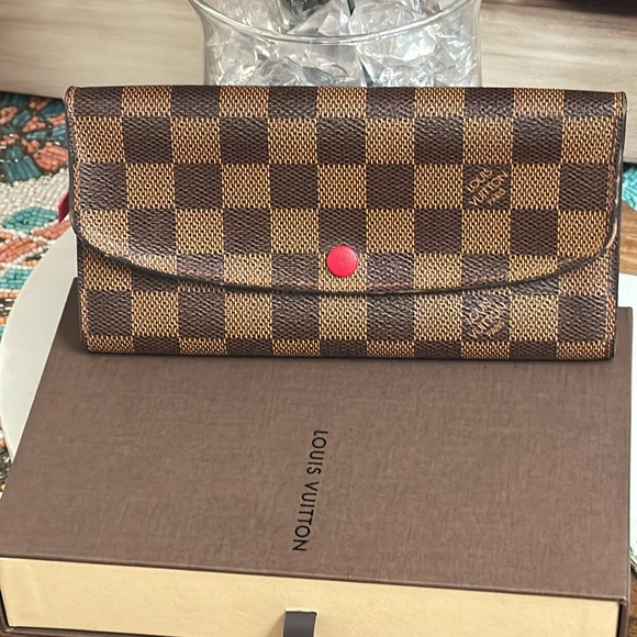 Louis Vuitton Damier The Cherry π Line A beautiful Red Cherry edition by LV. - Picture 11 of 12
